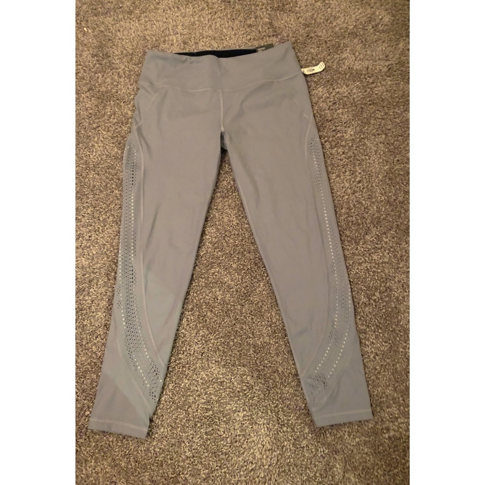 FLASH!!! VS Sport Knockout leggings